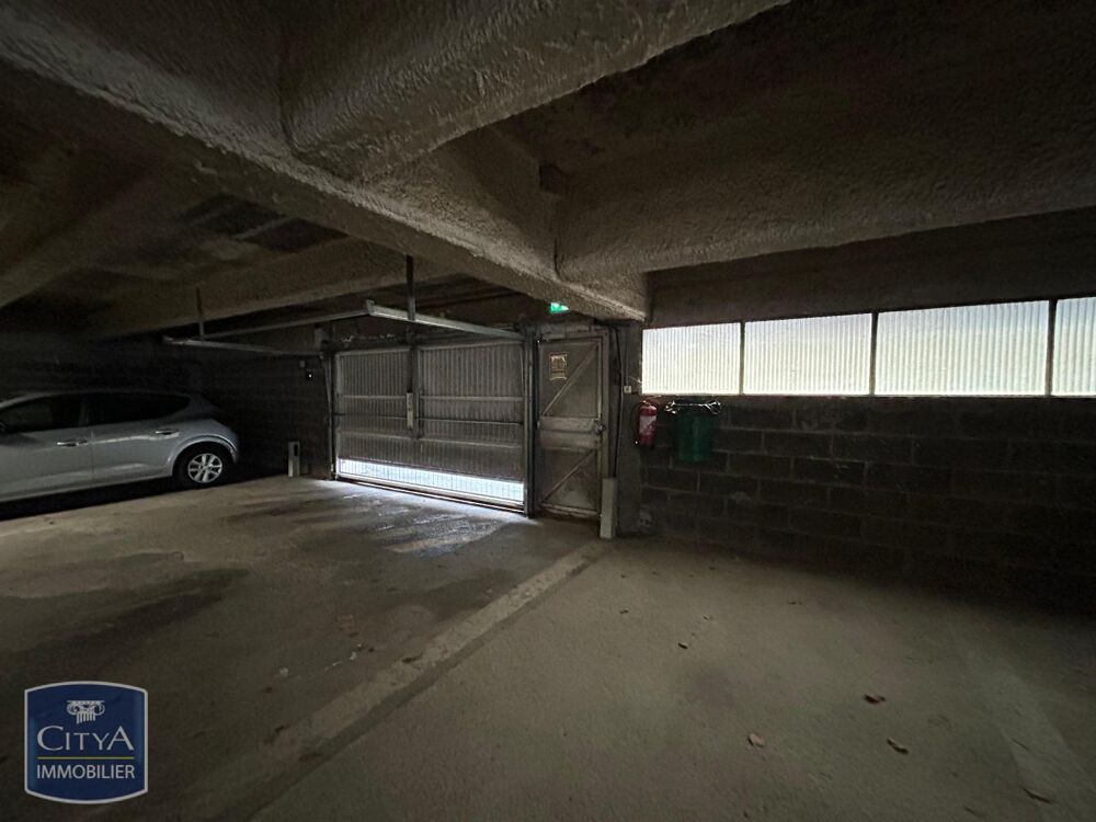 location Parking / Garage Tulle (19000)