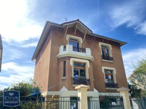 A LOUER Nous vous proposons un bureau d'environ 16 m&sup2;... 213 38160 Saint marcellin