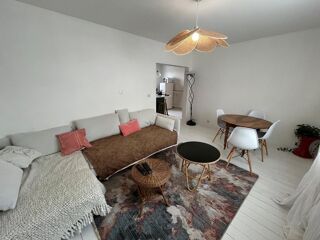  Appartement à louer 3 pièces 55 m²