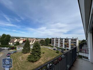  Appartement à louer 4 pièces 74 m²
