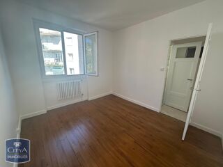  Appartement à louer 3 pièces 69 m²