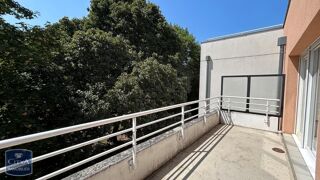  Appartement à louer 4 pièces 84 m²