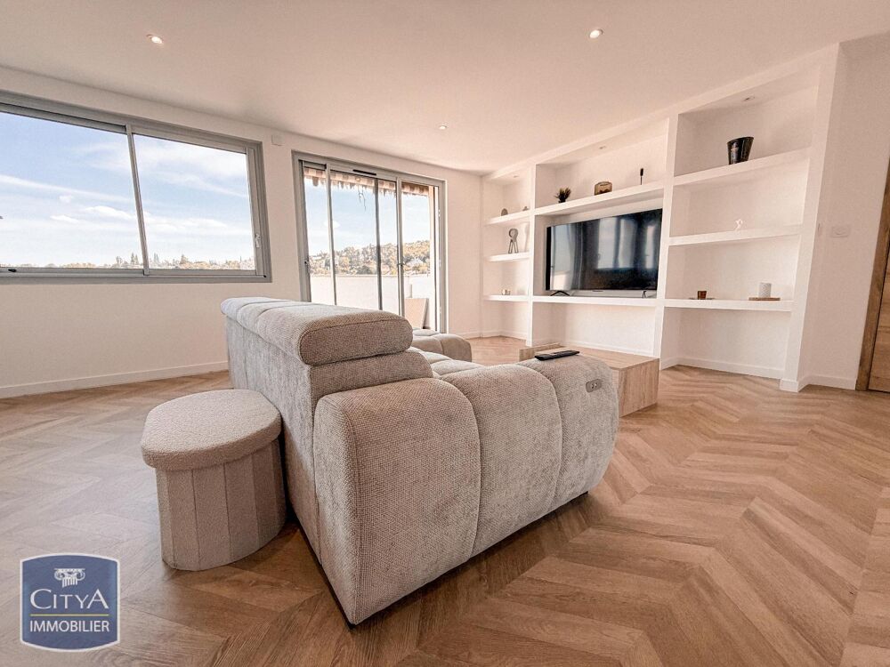 À LOUER : Découvrez cet appartement mueublé T4 exception....