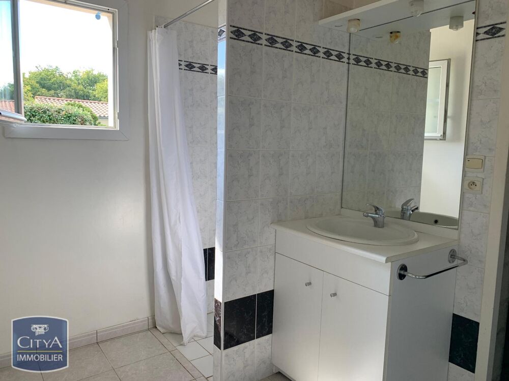 location Appartement - 1 pièce(s) - 34 m² Thénac (17460)