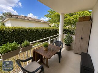  Appartement à louer 3 pièces 64 m²