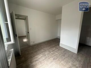  Appartement à louer 2 pièces 27 m²