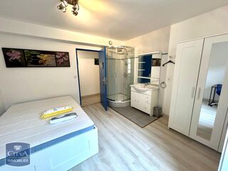  Appartement à louer 1 pièce 14 m²