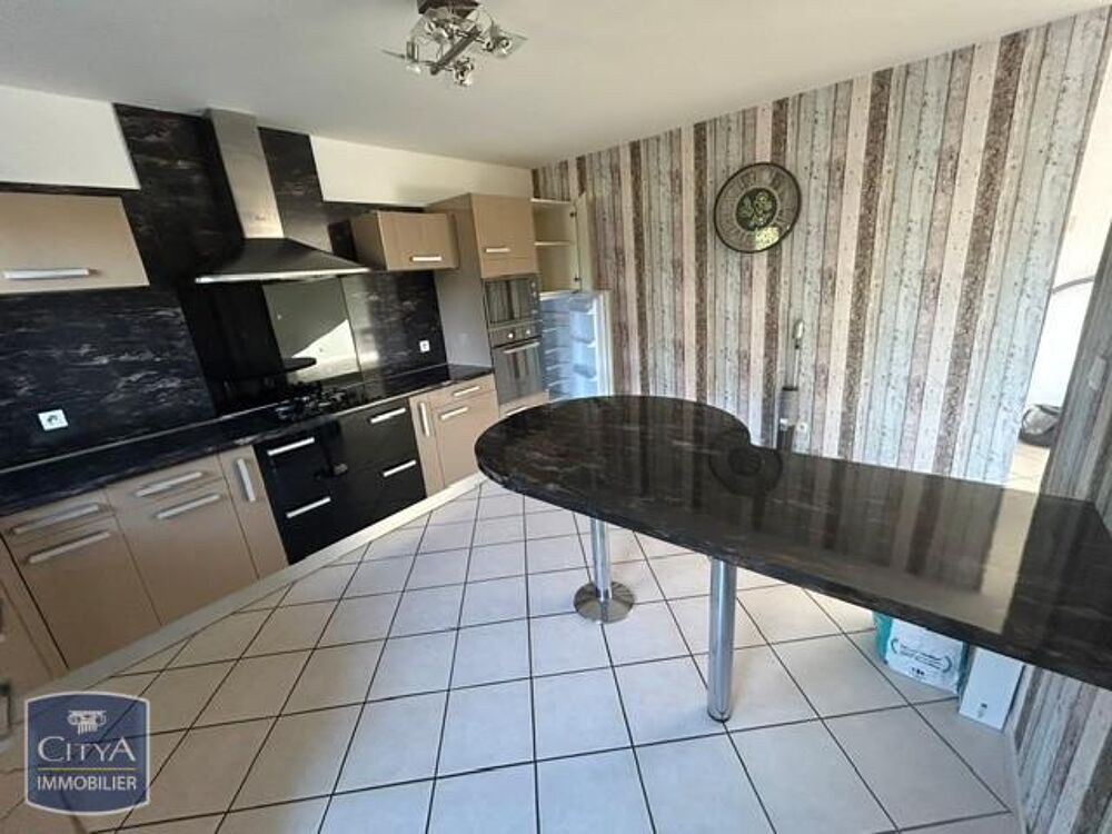 À LOUER : Découvrez cette charmante maison T7 située dan....