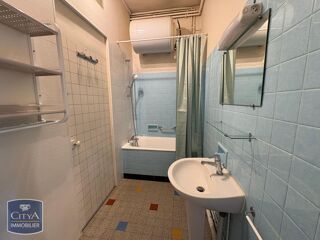  Appartement à louer 2 pièces 60 m²