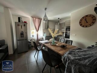  Appartement à louer 3 pièces 64 m²