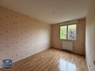  Appartement à louer 3 pièces 65 m²