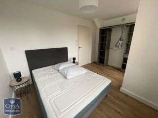  Appartement à louer 2 pièces 55 m²