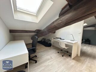  Appartement à louer 4 pièces 100 m²