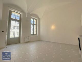  Appartement à louer 3 pièces 65 m²