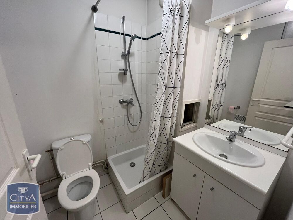À LOUER : Appartement T2 situé en hyper centre de Tours,....