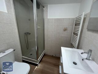  Appartement à louer 1 pièce 38 m²