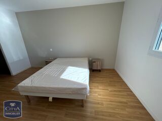  Appartement à louer 2 pièces 55 m²