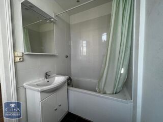  Appartement à louer 3 pièces 71 m²