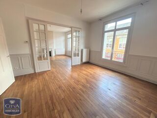  Appartement à louer 3 pièces 87 m²