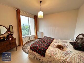  Appartement à louer 5 pièces 111 m²