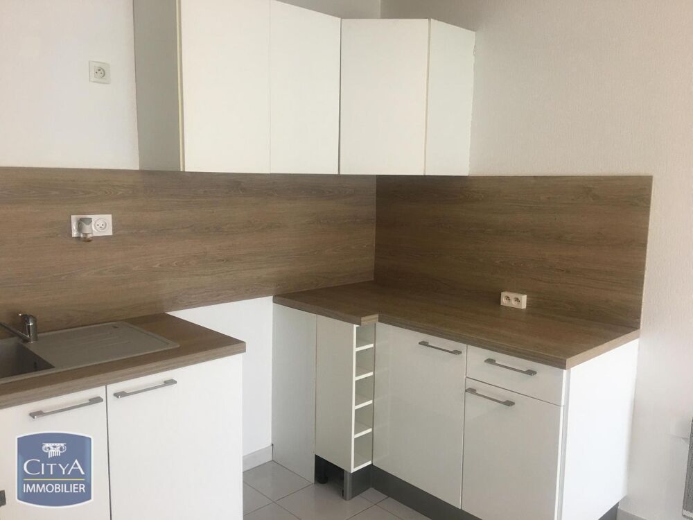 location Appartement - 2 pièce(s) - 41 m² Nimes (30900)