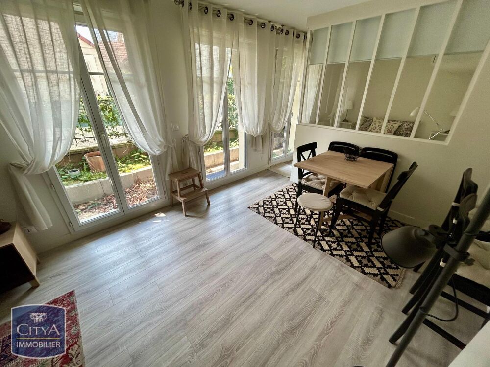 À LOUER : Appartement T2 situé à Trappes, dans le départ....