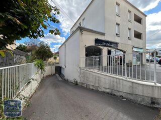  Parking / Garage à louer 