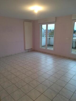  Appartement à louer 3 pièces 68 m²