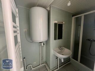  Appartement à louer 2 pièces 32 m²