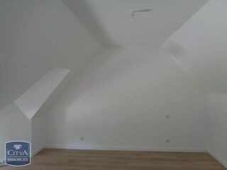  Maison à louer 4 pièces 80 m²
