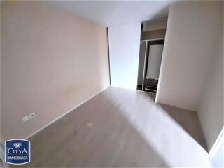  Appartement à louer 2 pièces 33 m²