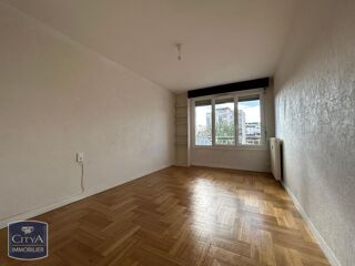  Appartement à louer 4 pièces 87 m²