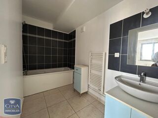  Appartement à louer 2 pièces 49 m²