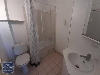  Appartement à louer 2 pièces 28 m²