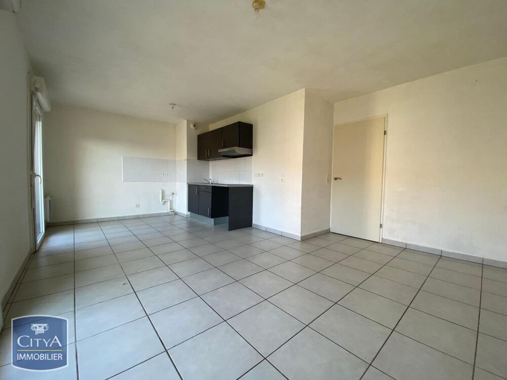 À LOUER : Charmant Appartement T3 avec balcon et parking....