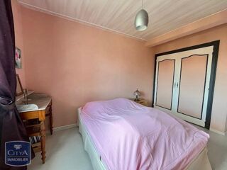 Appartement à louer 4 pièces 79 m²
