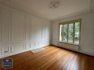  Maison � louer 8 pi�ces 212 m�