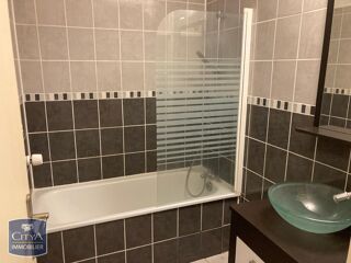  Appartement à louer 3 pièces 61 m²