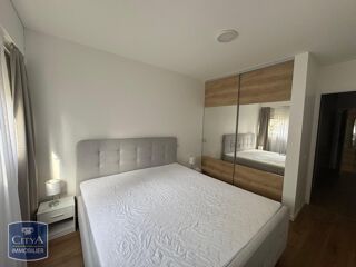  Appartement à louer 3 pièces 71 m²