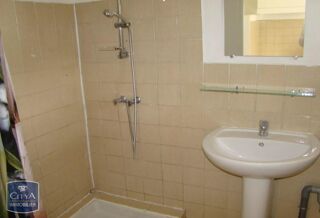  Appartement à louer 1 pièce 27 m²