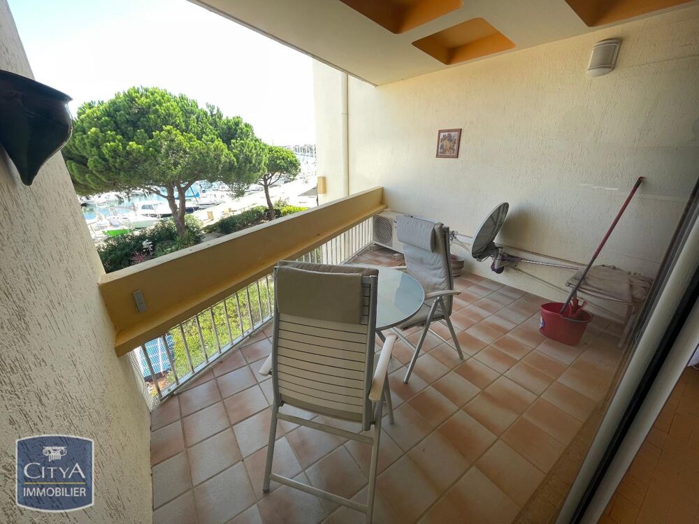 EXCLUSIVITÉ - APPARTEMENT 1 PIÈCE AVEC TERRASSE/ A L'ANN....