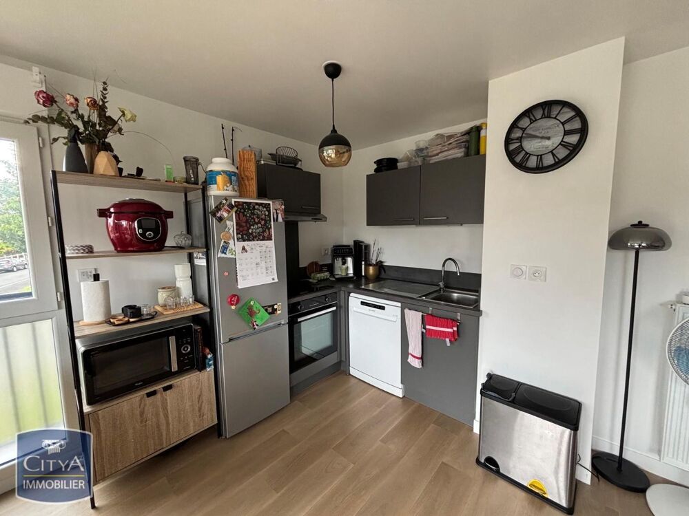 APPARTEMENT 3 PIÈCES AVEC BALCON À louer : venez découvr....