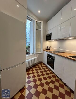  Appartement à louer 4 pièces 81 m²