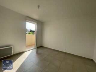  Appartement à louer 3 pièces 65 m²