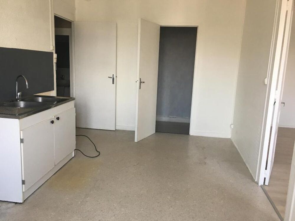 location Appartement - 3 pièce(s) - 93 m² L'Étrat (42580)