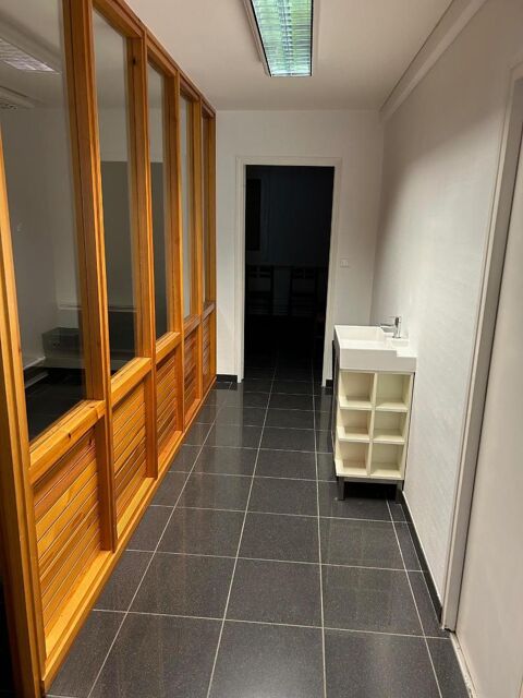 Local professionnel 78m² en parfait état idéalement s... 800 62700 Bruay la buissiere - labuissiere