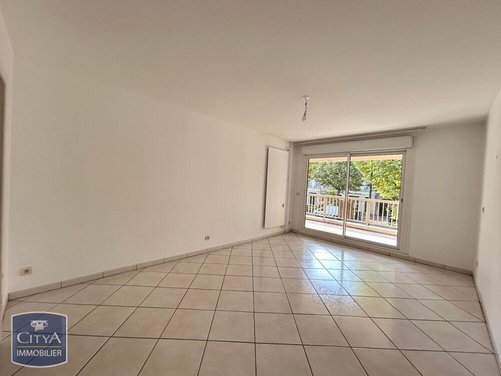 location Appartement - 3 pièce(s) - 77 m² Chantilly (60500)