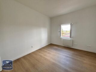  Appartement à louer 2 pièces 32 m²