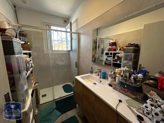  Appartement à louer 4 pièces 116 m²