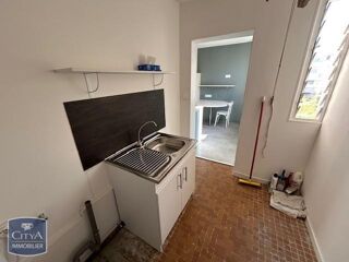  Appartement à louer 3 pièces 84 m²